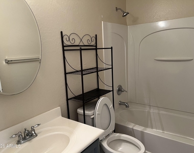 25822 W Satellite Lane - Photo Thumbnail 6