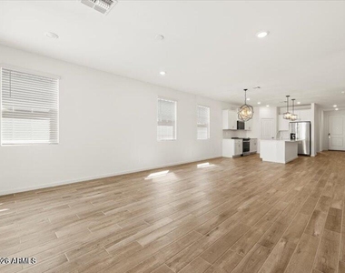 7340 E Tintype Road - Photo Thumbnail 2