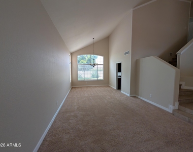 15219 S 47th Street - Photo Thumbnail 5