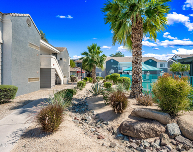 3065 N 67th Avenue - Photo Thumbnail 35