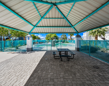 3065 N 67th Avenue - Photo Thumbnail 25