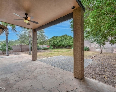 26435 N 42nd Place - Photo Thumbnail 39