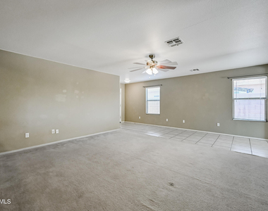 3057 W Lucia Drive - Photo Thumbnail 2