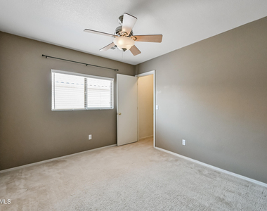 3057 W Lucia Drive - Photo Thumbnail 14