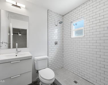 3615 N 15th Avenue - Photo Thumbnail 8