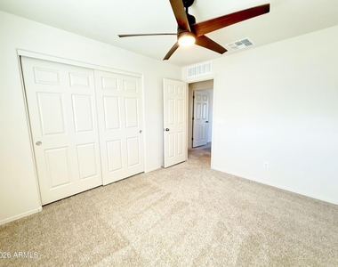 24588 W Flores Drive - Photo Thumbnail 12