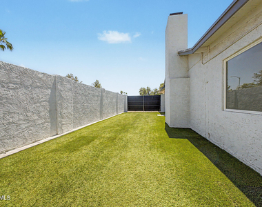5228 E Karen Drive - Photo Thumbnail 36