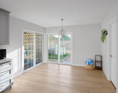 2331 E Sunnyside Drive - Photo Thumbnail 29
