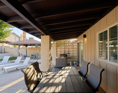 2331 E Sunnyside Drive - Photo Thumbnail 45
