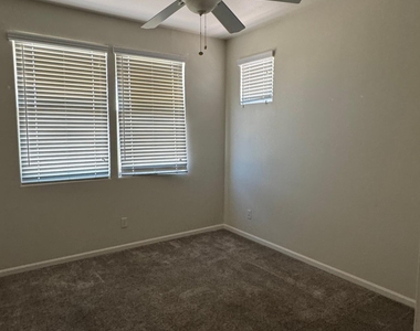 13518 W Cypress Street - Photo Thumbnail 4
