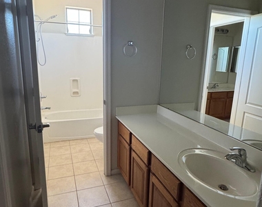 13518 W Cypress Street - Photo Thumbnail 3
