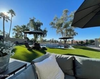 1211 W Honeysuckle Lane - Photo Thumbnail 22
