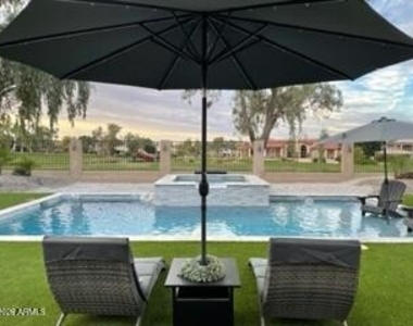 1211 W Honeysuckle Lane - Photo Thumbnail 15