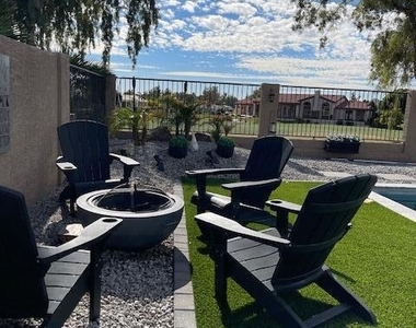 1211 W Honeysuckle Lane - Photo Thumbnail 11