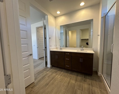 3228 W Morning Vista Lane - Photo Thumbnail 2