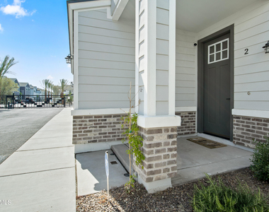 2601 N 27th Street - Photo Thumbnail 3