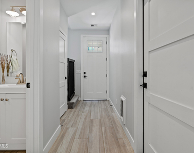2601 N 27th Street - Photo Thumbnail 10