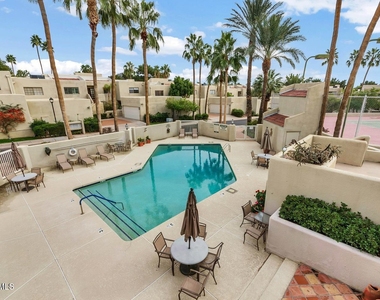 3057 E Rose Lane - Photo Thumbnail 25