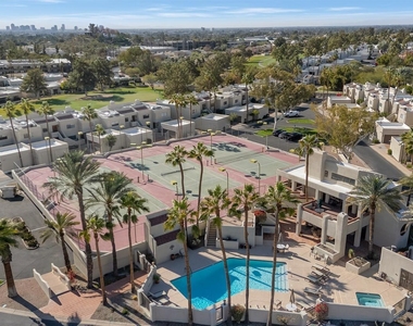 3057 E Rose Lane - Photo Thumbnail 24