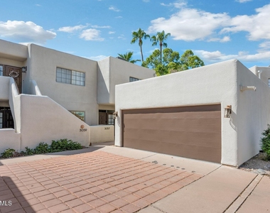 3057 E Rose Lane - Photo Thumbnail 31