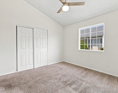 5960 W Oregon Avenue - Photo Thumbnail 9