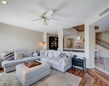 2511 E Shaw Butte Drive - Photo Thumbnail 6