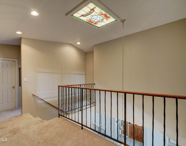 2511 E Shaw Butte Drive - Photo Thumbnail 18