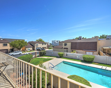 2511 E Shaw Butte Drive - Photo Thumbnail 34