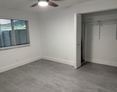 1133 Ne 16th Avenue - Photo Thumbnail 12