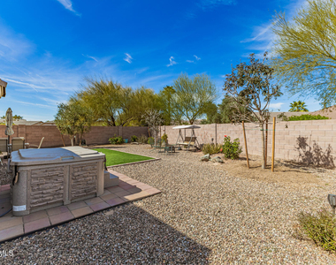 44296 W Desert Plant Trail - Photo Thumbnail 22
