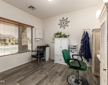 44296 W Desert Plant Trail - Photo Thumbnail 8