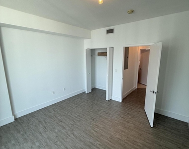 79 Sw 12th Street - Photo Thumbnail 15
