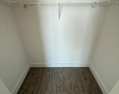 79 Sw 12th Street - Photo Thumbnail 10