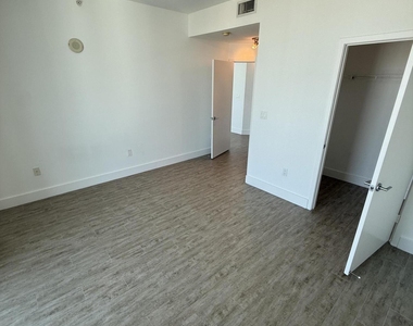 79 Sw 12th Street - Photo Thumbnail 8