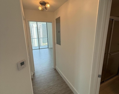 79 Sw 12th Street - Photo Thumbnail 12