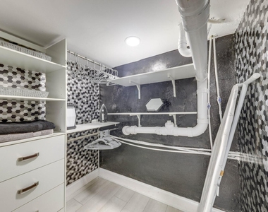 3609 Sw 58th Avenue - Photo Thumbnail 10