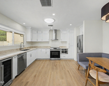 8711 E Latham Street - Photo Thumbnail 8
