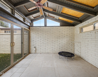 8711 E Latham Street - Photo Thumbnail 20
