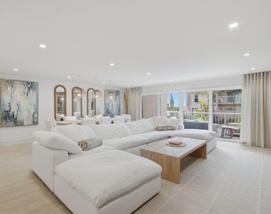 1173 Hillsboro Mile - Photo Thumbnail 48