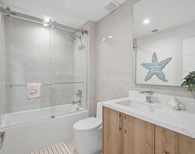 1173 Hillsboro Mile - Photo Thumbnail 22