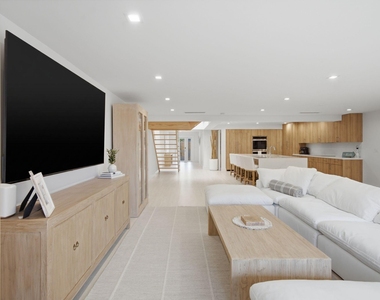 1173 Hillsboro Mile - Photo Thumbnail 5