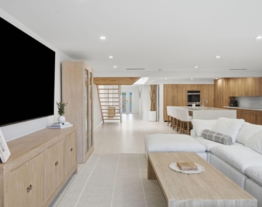 1173 Hillsboro Mile - Photo Thumbnail 47