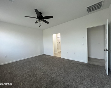 2432 W Shanley Avenue - Photo Thumbnail 8