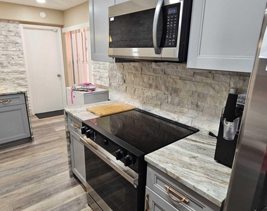 1625 Nw 58th Avenue - Photo Thumbnail 8