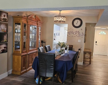 1625 Nw 58th Avenue - Photo Thumbnail 12