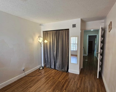 1625 Nw 58th Avenue - Photo Thumbnail 27