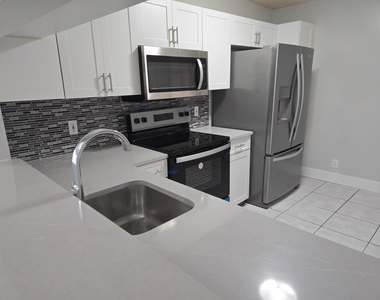1861 Sw 116th Way - Photo Thumbnail 1