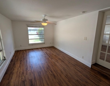 1448 Ne 27th Court - Photo Thumbnail 8