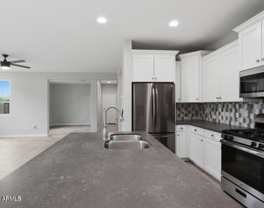 1942 S Sycamore Place - Photo Thumbnail 8
