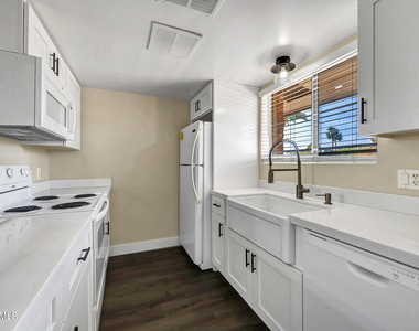 4701 N 68th Street - Photo Thumbnail 7